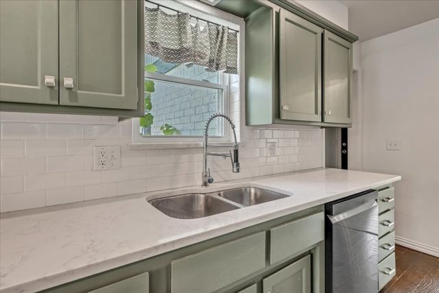 1913 Walking Sky Road, Edmond, OK 73013