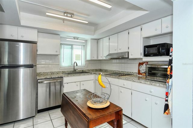 1809 VERA PLACE 8, Sarasota, FL 34235