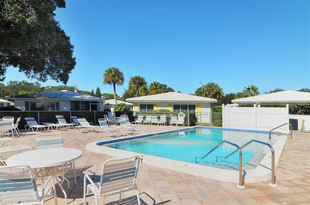 1809 VERA PLACE 8, Sarasota, FL 34235