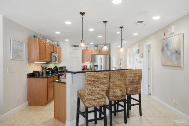 13840 River Rd 204, Pensacola, FL 32507