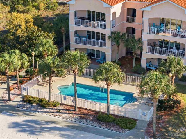 13840 River Rd 204, Pensacola, FL 32507