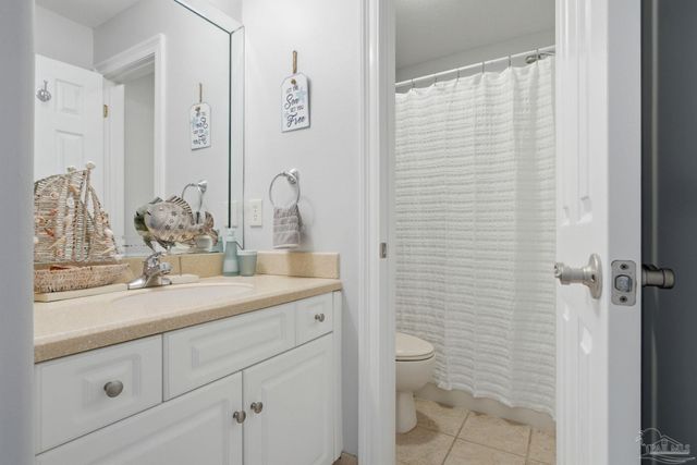 13840 River Rd 204, Pensacola, FL 32507