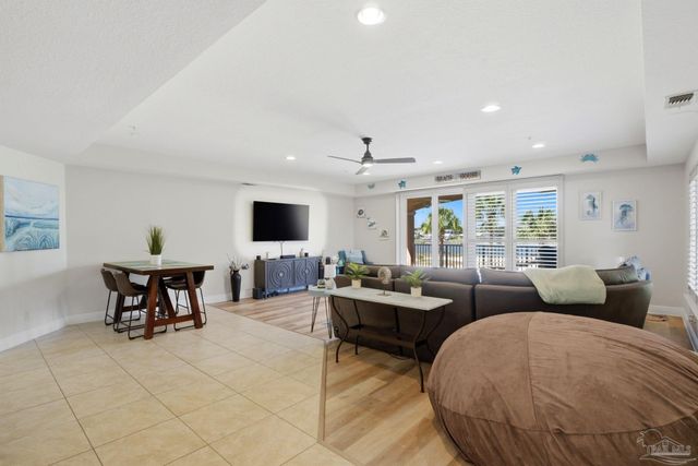 13840 River Rd 204, Pensacola, FL 32507