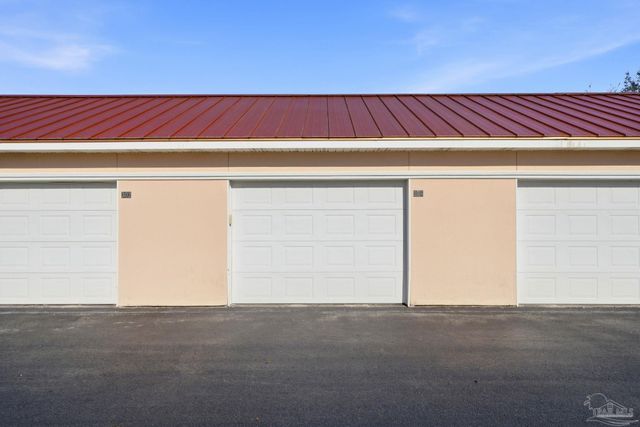 13840 River Rd 204, Pensacola, FL 32507