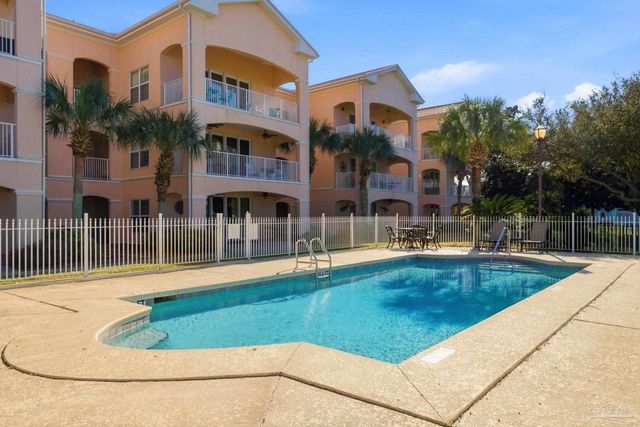13840 River Rd 204, Pensacola, FL 32507