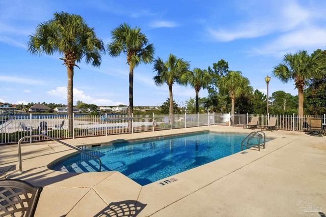13840 River Rd 204, Pensacola, FL 32507