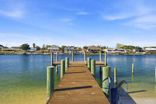 13840 River Rd 204, Pensacola, FL 32507