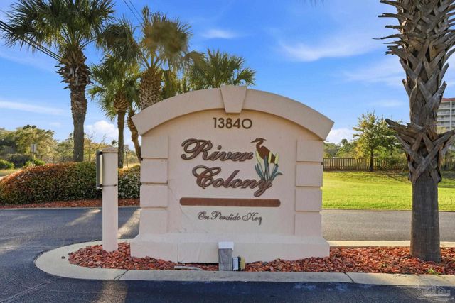 13840 River Rd 204, Pensacola, FL 32507