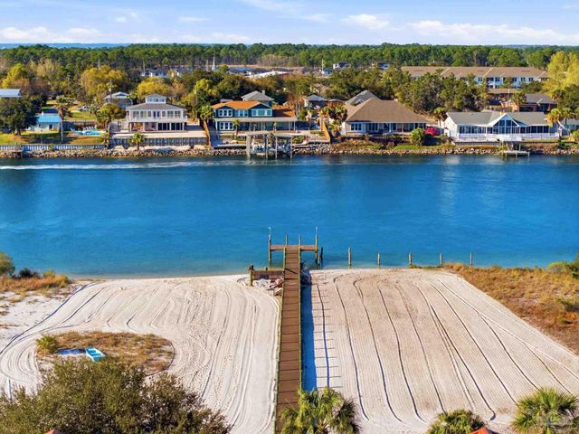 13840 River Rd 204, Pensacola, FL 32507