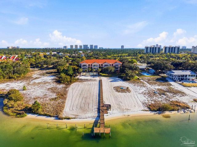 13840 River Rd 204, Pensacola, FL 32507