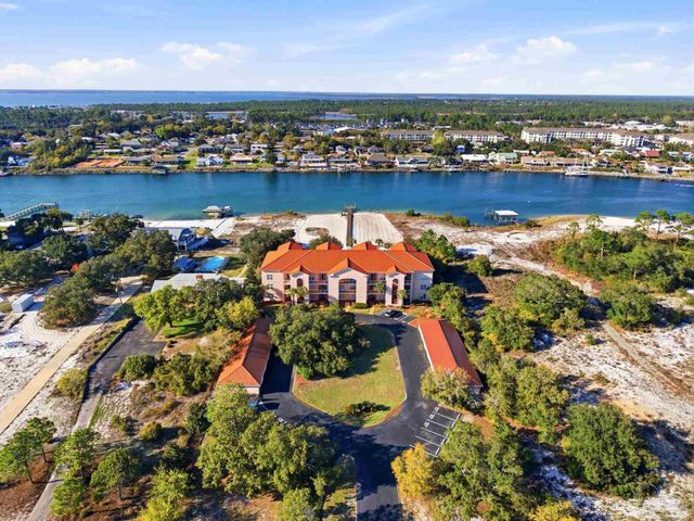13840 River Rd 204, Pensacola, FL 32507