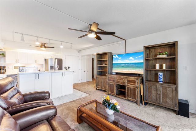 2333 Kapiolani Boulevard 2216, Honolulu, HI 96826