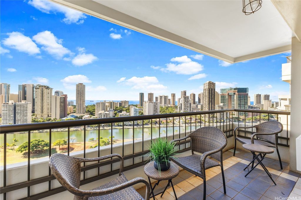 2333 Kapiolani Boulevard 2216, Honolulu, HI 96826