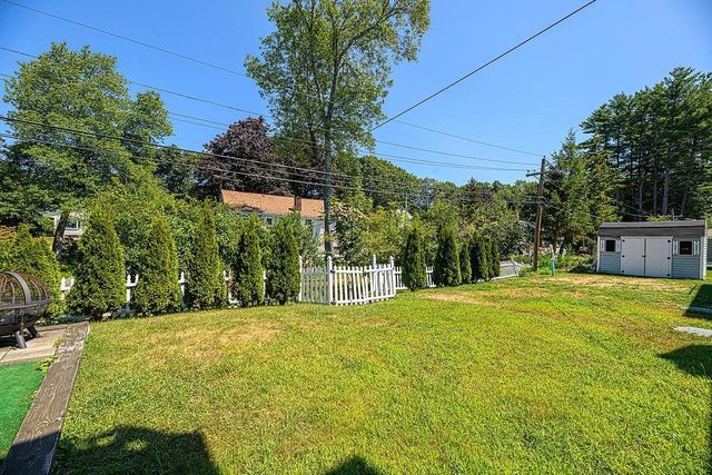 12 Davis Park, Plaistow, NH 03865