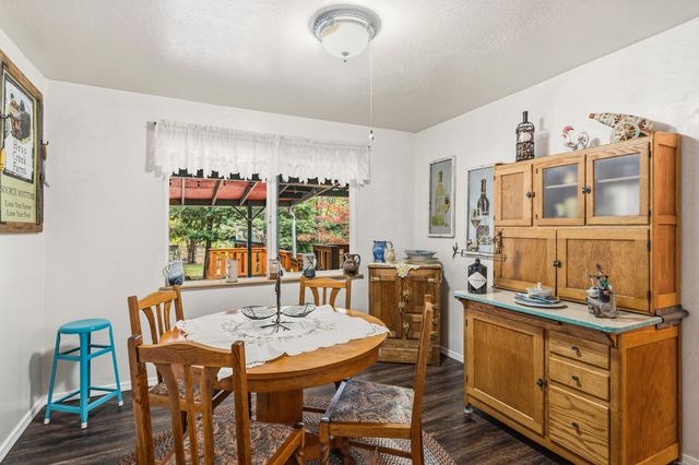 7771 Monument Drive, Grants Pass, OR 97526