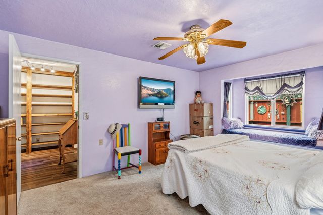 7771 Monument Drive, Grants Pass, OR 97526