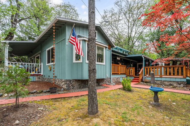 7771 Monument Drive, Grants Pass, OR 97526