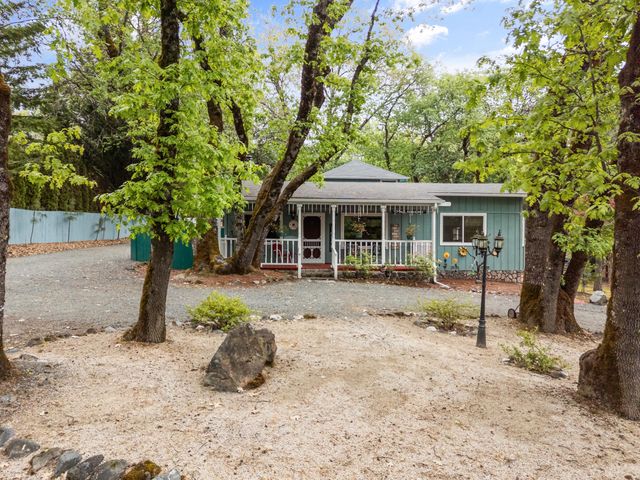 7771 Monument Drive, Grants Pass, OR 97526