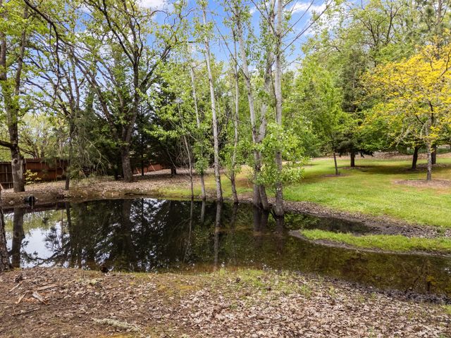 7771 Monument Drive, Grants Pass, OR 97526