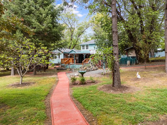 7771 Monument Drive, Grants Pass, OR 97526