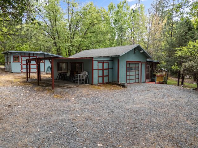 7771 Monument Drive, Grants Pass, OR 97526