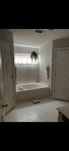 4580 WOOD FOX CV CV, Memphis, TN 38125