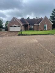 4580 WOOD FOX CV CV, Memphis, TN 38125