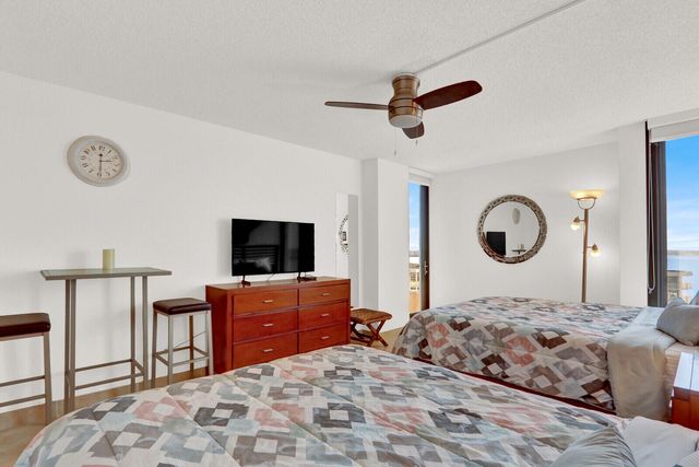 5510 N Ocean Drive 12b, Singer Island, FL 33404