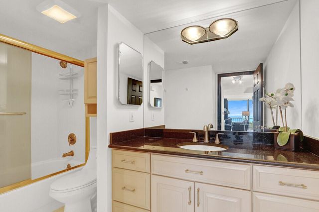 5510 N Ocean Drive 12b, Singer Island, FL 33404