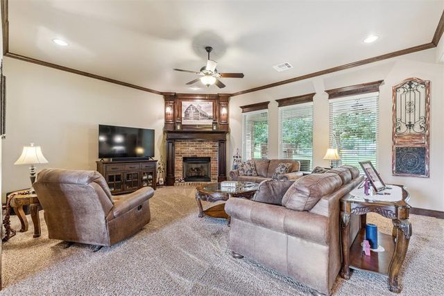 2055 NW 34th Street, Newcastle, OK 73065