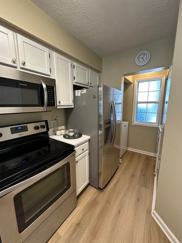 553 White River Dr Unit 13F, Myrtle Beach, SC 29579