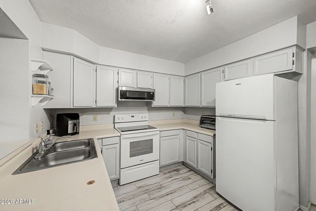 921 W UNIVERSITY Drive 1085, Mesa, AZ 85201