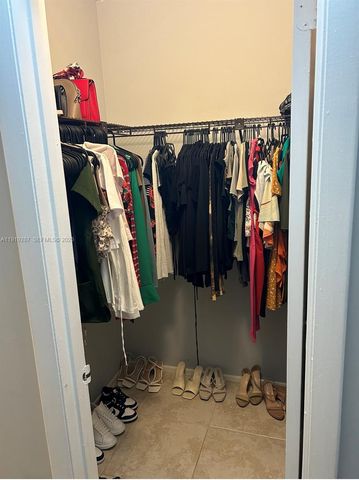 2701 Riverside Dr 503-B, Coral Springs, FL 33065