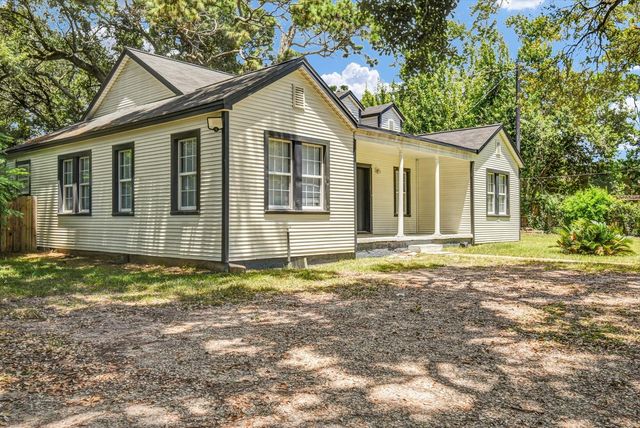 2642 Cedar Drive, La Marque, TX 77568