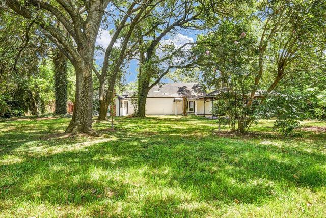 2642 Cedar Drive, La Marque, TX 77568