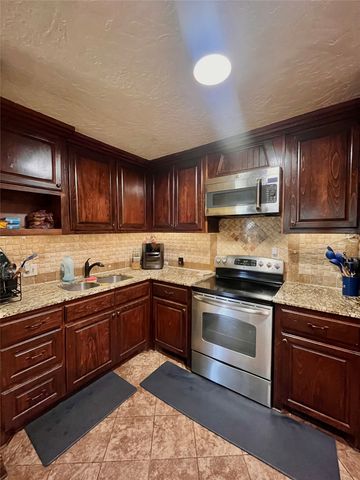 2408 Cass Street, Fort Worth, TX 76112