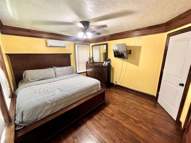 2408 Cass Street, Fort Worth, TX 76112