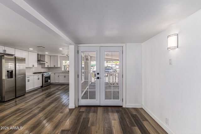 2050 W DUNLAP Avenue D52, Phoenix, AZ 85021