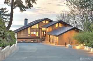 20423 10th Place SW, Normandy Park, WA 98166