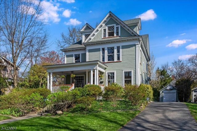 41 Oakwood Ave, Montclair Twp., NJ 07043