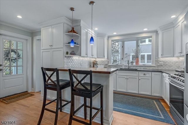 41 Oakwood Ave, Montclair Twp., NJ 07043