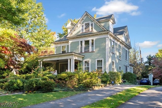 41 Oakwood Ave, Montclair Twp., NJ 07043
