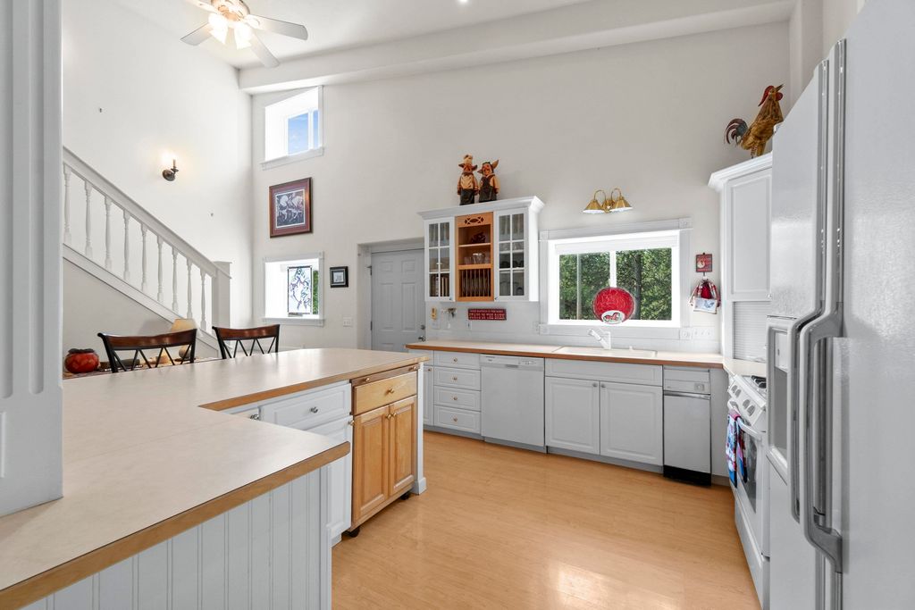 10718 S Mica Vista Ln, Mica, WA 99023 photo 12