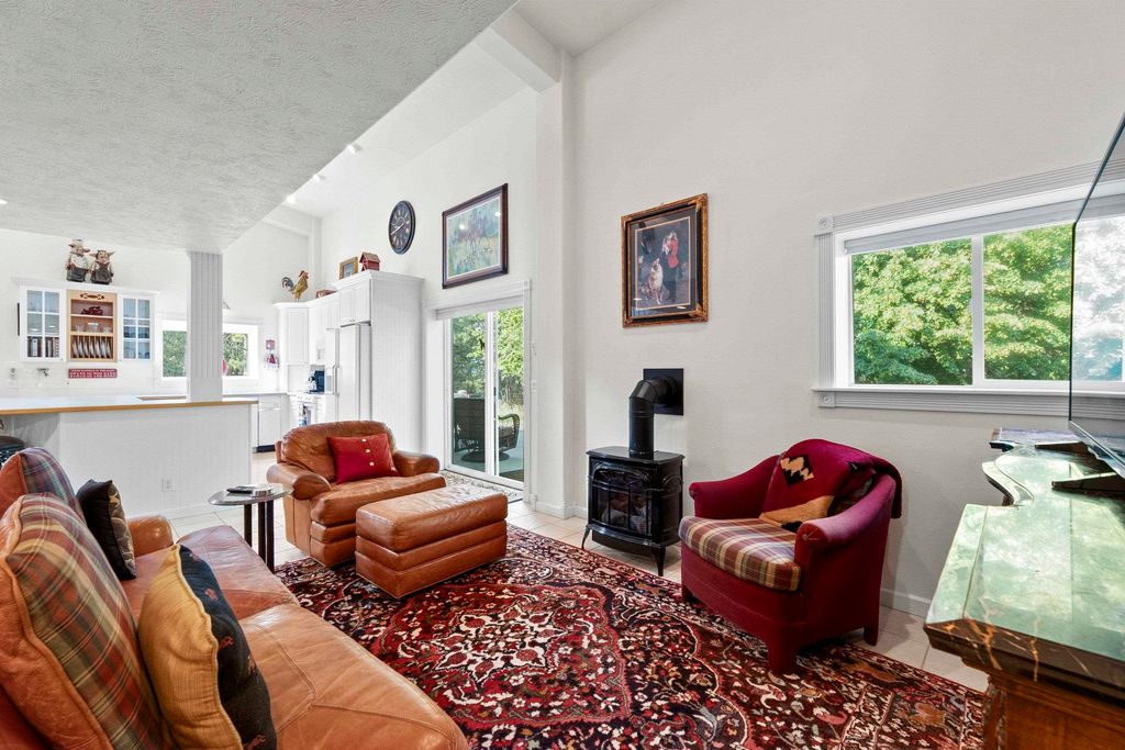 10718 S Mica Vista Ln, Mica, WA 99023 photo 17