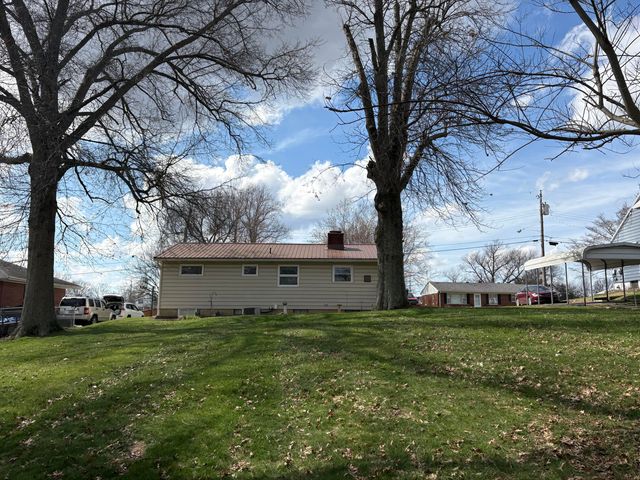 17 Church Street, Dry Ridge, KY 41035