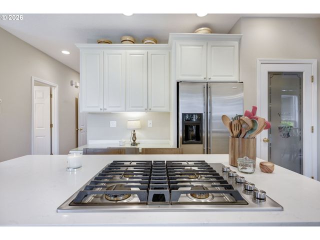 14517 Sw CORNERSTONE Ln, Sherwood, OR 97140