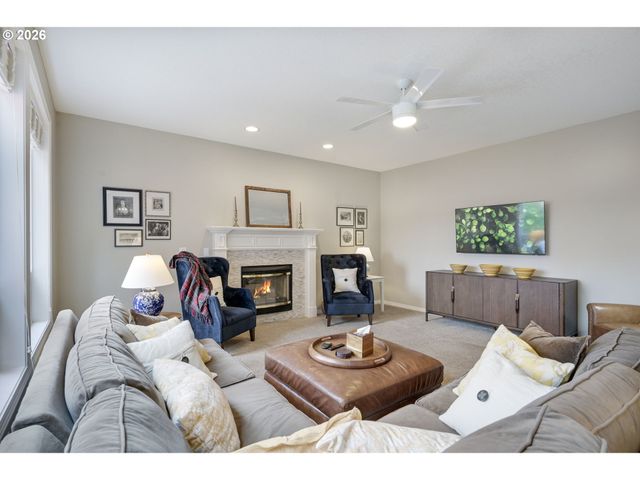 14517 Sw CORNERSTONE Ln, Sherwood, OR 97140