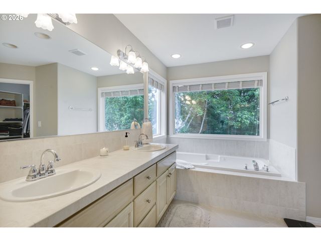 14517 Sw CORNERSTONE Ln, Sherwood, OR 97140