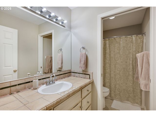 14517 Sw CORNERSTONE Ln, Sherwood, OR 97140