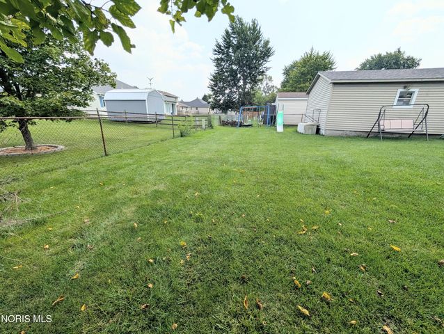 220 Ember Drive, Oregon, OH 43616